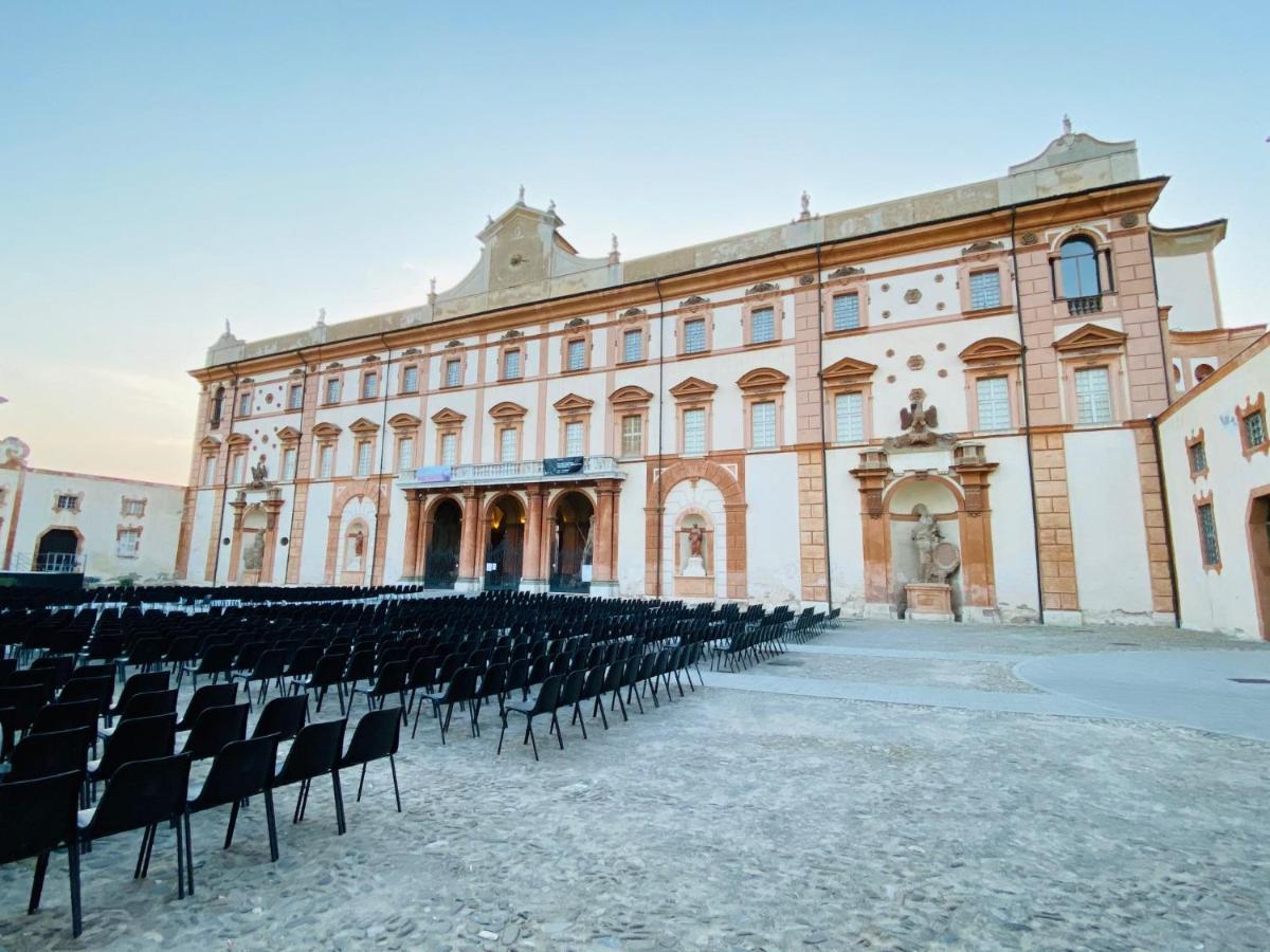 Hotel Viale Manzoni Sassuolo Exterior foto