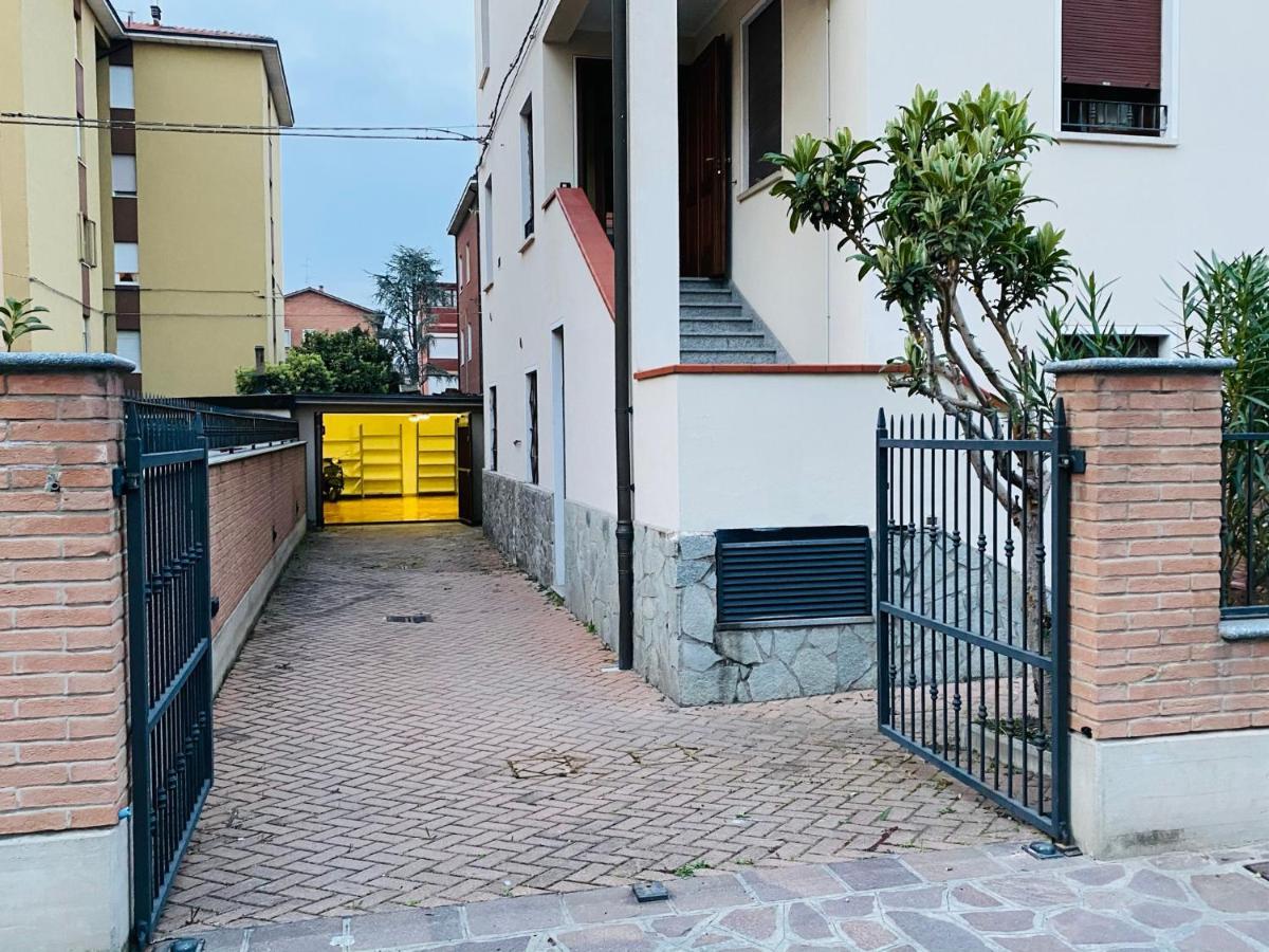 Hotel Viale Manzoni Sassuolo Exterior foto